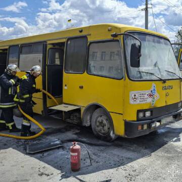 У Вінниці горіла маршрутка: що відомо