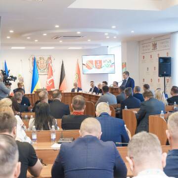Які рішення ухвалили депутати на пленарному засіданні сесії міської ради