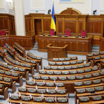 Рада заборонила людям, засудженим за колабораціонізм та держзраду, усиновлювати дітей