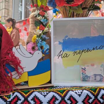 Смак вдячності: у вінницькому ліцеї №11 зібрали 150 тисяч для захисників на благодійному ярмарку