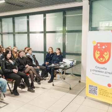 «Код безпеки»: у Вінниці почали навчати підлітків цифровій грамотності й протидії дезінформації