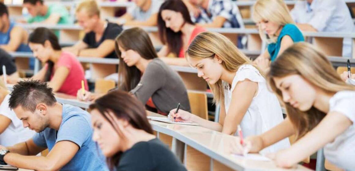 В Україні подорожчає вартість навчання у вишах