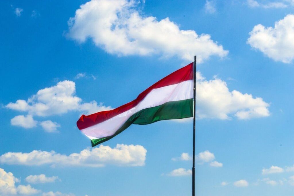 Угорщина висилає двох українських дипломатів, яких звинуватила у шпигунстві