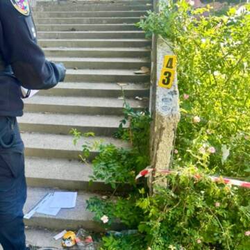 У центрі Вінниці знайшли тіло юнака: поліція встановлює причини смерті