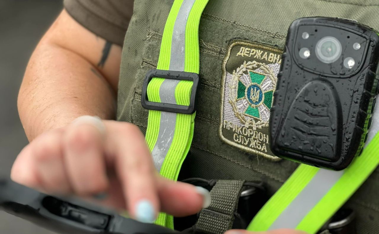 На Вінниччині прикордонники вилучили старовинні монети, купюри та марки на кордоні з Молдовою