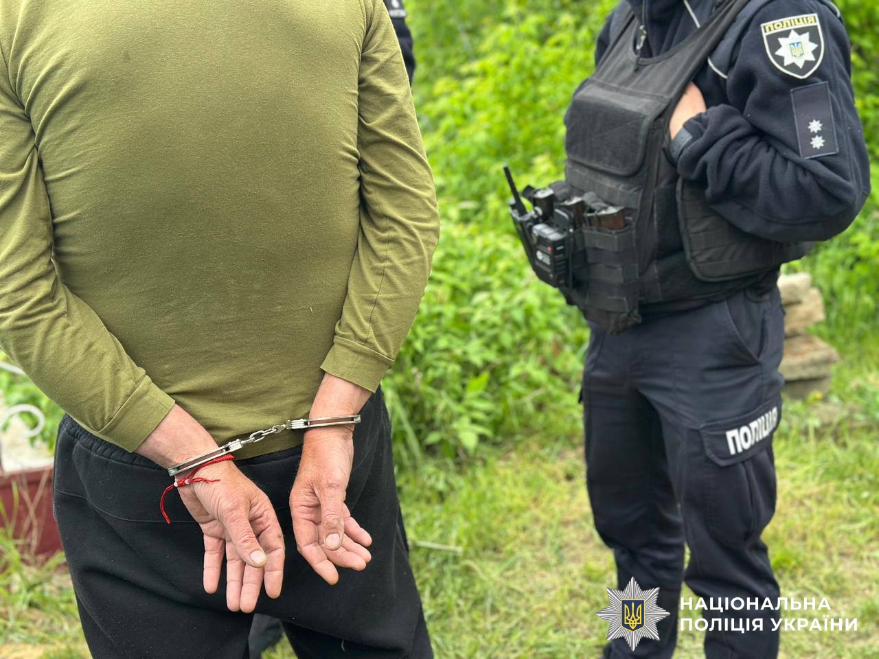 На Вінниччині чоловік встромив ножа у спину дружині через ревнощі (Відео)