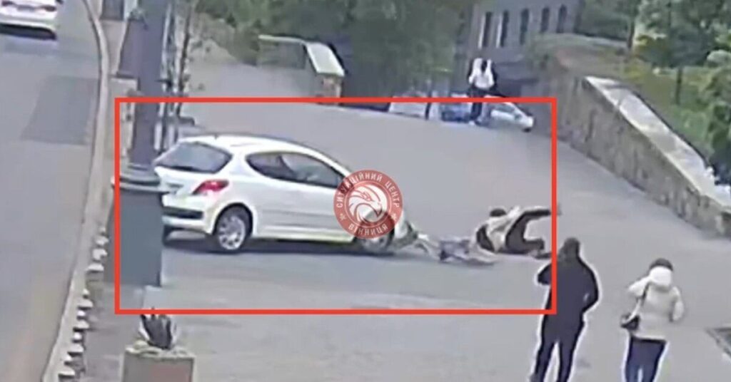 У Вінниці на Соборній камери зафіксували, як водій збив велосипедиста