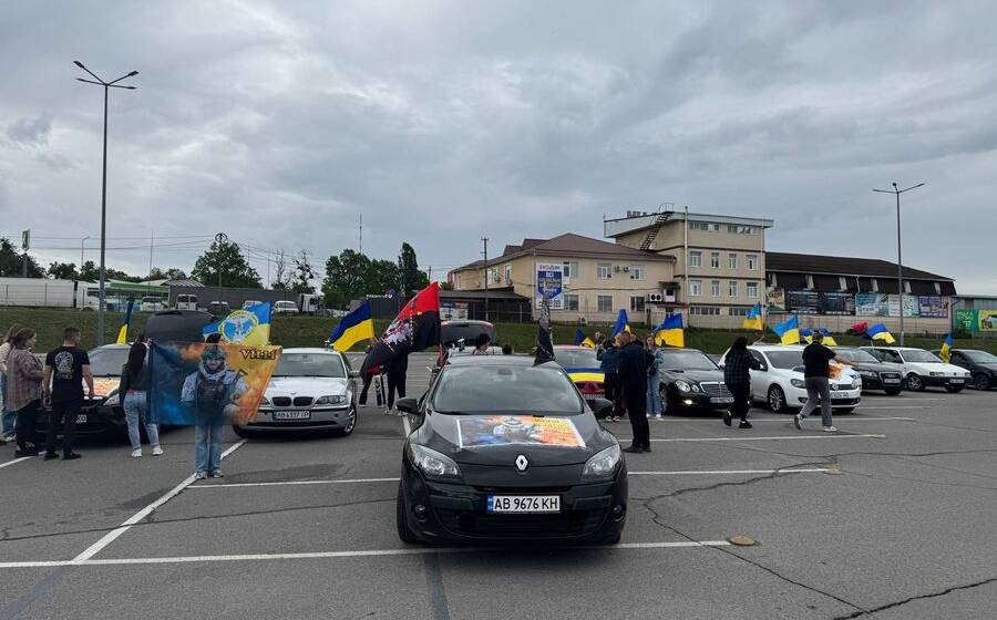 Автопробіг на честь Захисника: у Вінниці вшанували пам’ять оборонця Віктора Войтенка