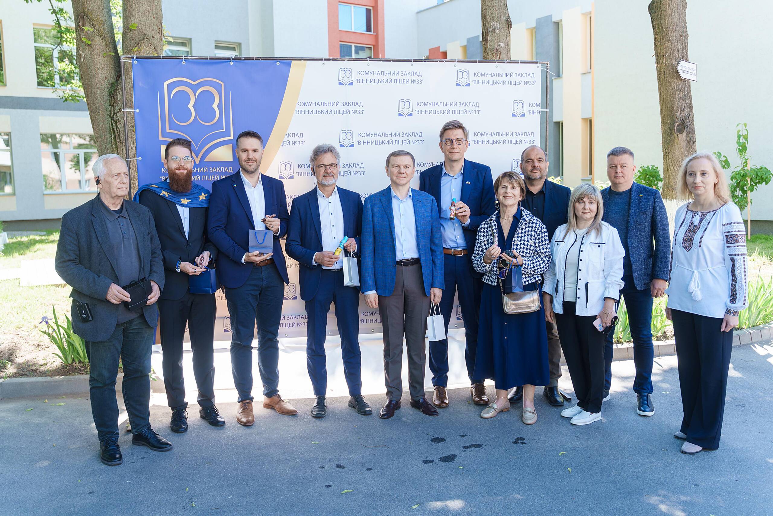 Які проблеми Вінниці допомагають вирішити міста-побратими Карлсруе та Нансі