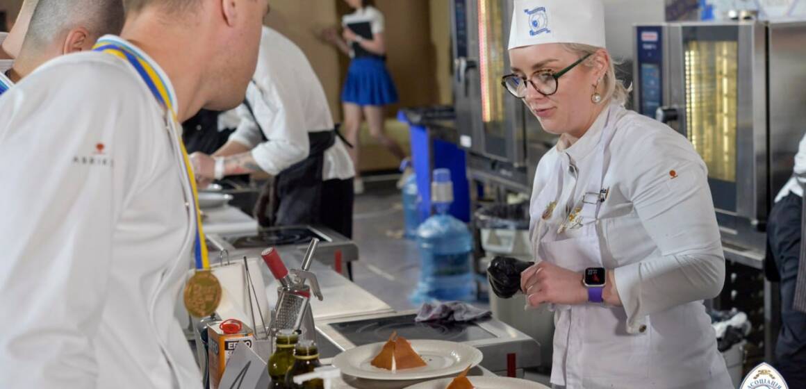 Вінничанка Вікторія Науменко виборола І місце у номінації “ЗОЛОТИЙ ШЕФ-кухар 2025”
