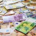 Євро в Україні наблизився до позначки у 49 грн: курс валют від НБУ на 30 червня