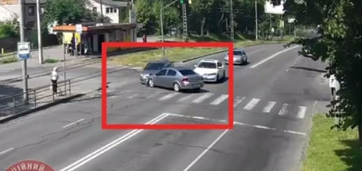 Дві аварії за один день на одному перехресті у Вінниці