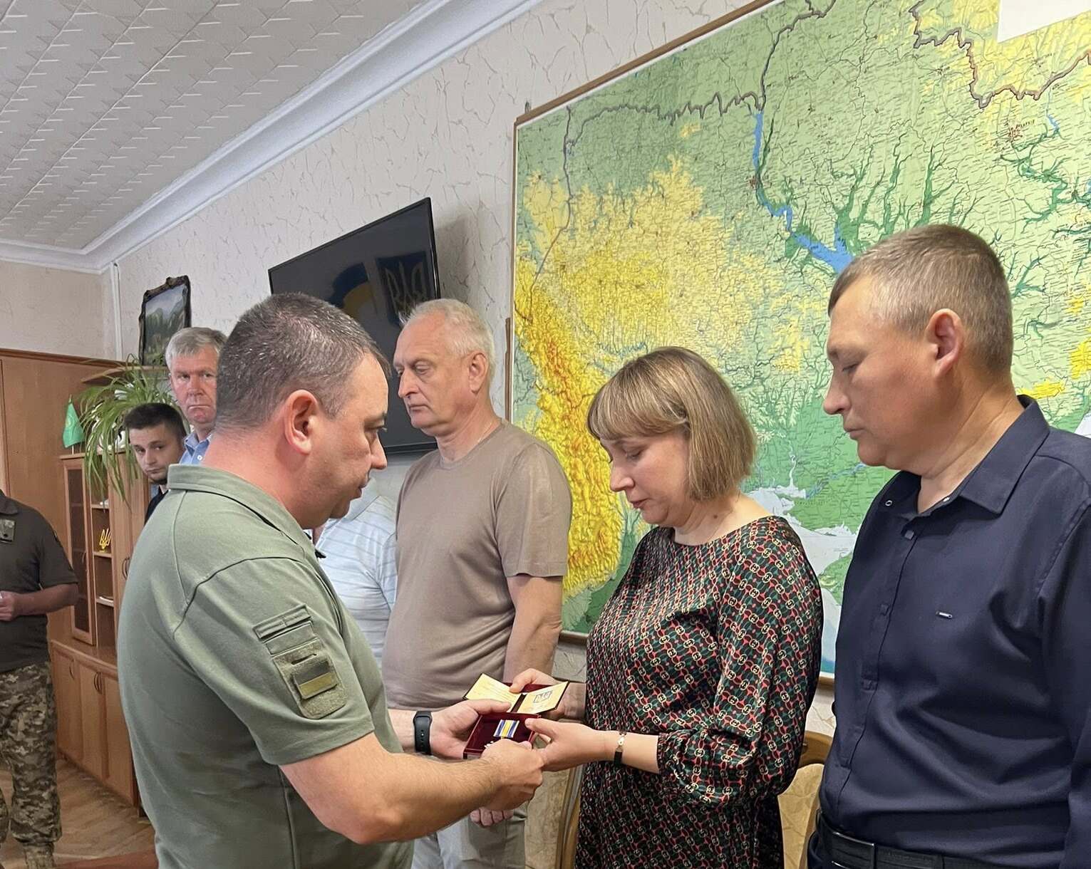 На Вінниччині вручили нагороду батькам загиблого захисника Радіона Михайлюка