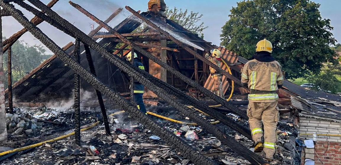 На Вінниччині внаслідок короткого замикання згорів житловий будинок