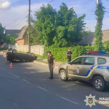 У Жмеринці нетверезий чоловік викрав авто і потрапив у ДТП