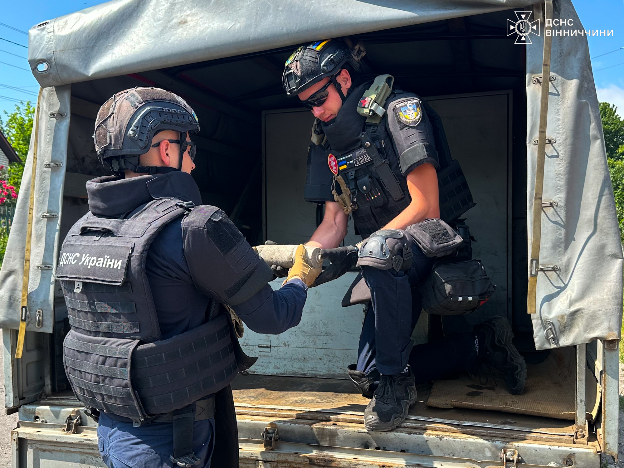 На Вінниччині сапери ДСНС знищили два боєприпаси часів Другої світової війни