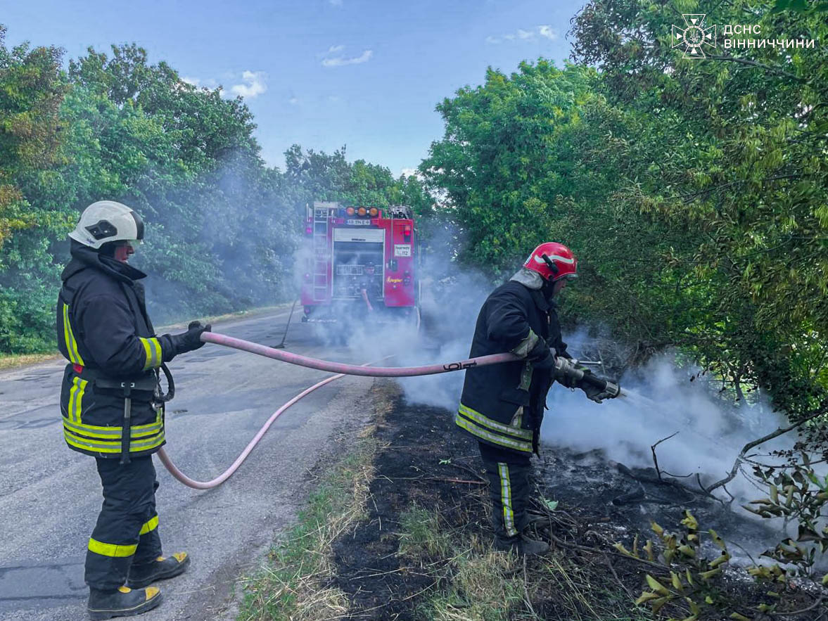 За добу на Вінниччині — 11 пожеж: знищено будинки, меблі та техніку