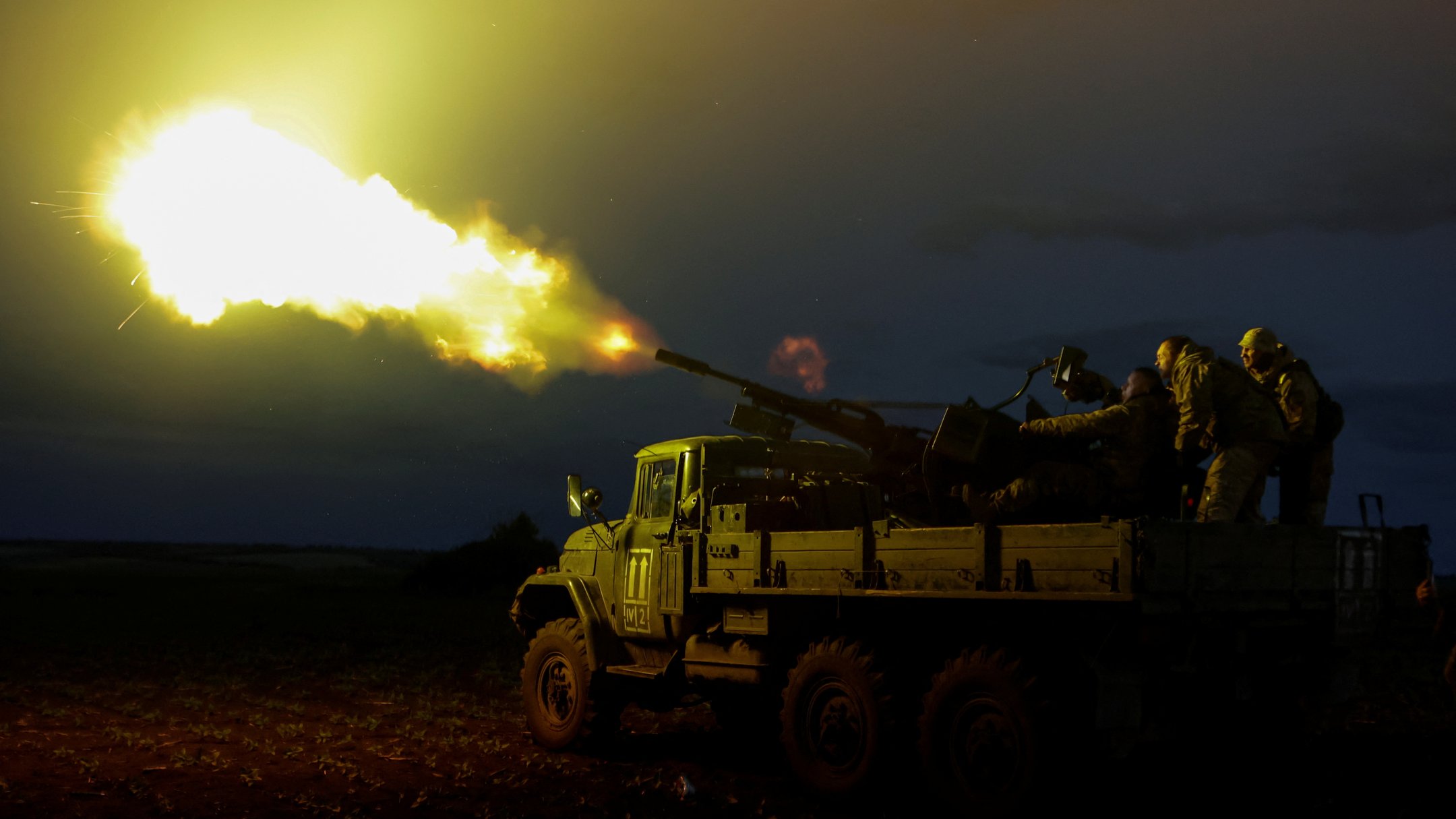 Повітряні сили вночі знешкодили 49 з 63 дронів рф