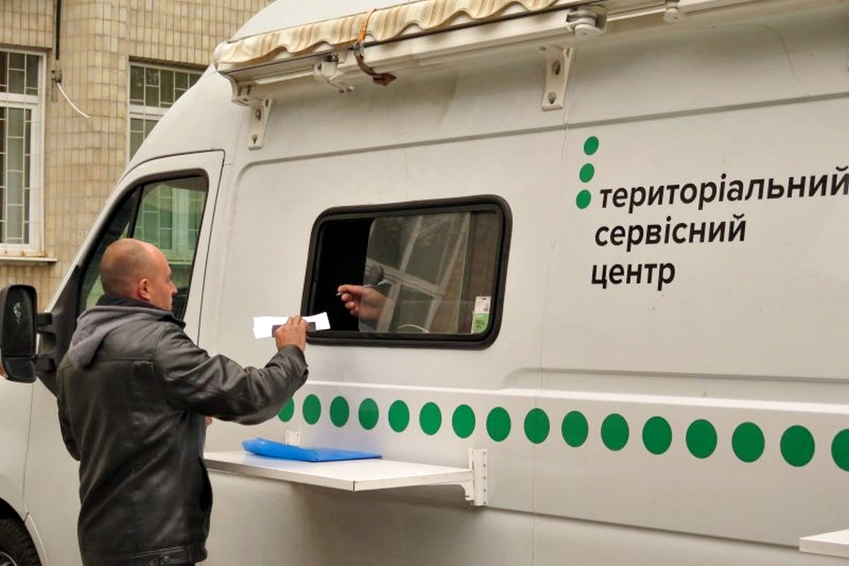 Де і коли працюватиме мобільний сервісний центр МВС на Вінниччині у червні