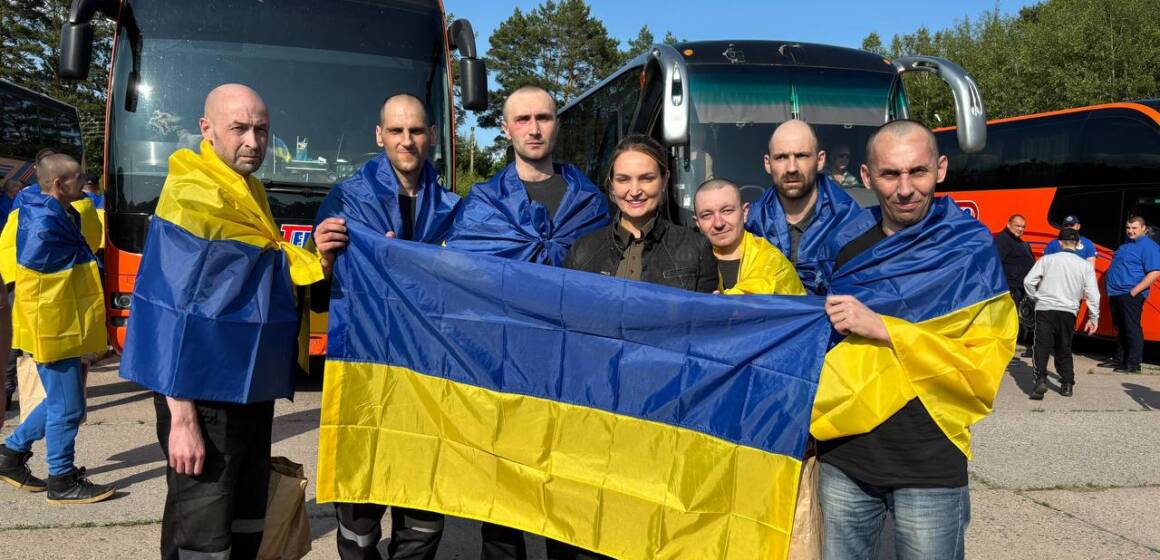 11 захисників з Вінниччини сьогодні повернулись з полону