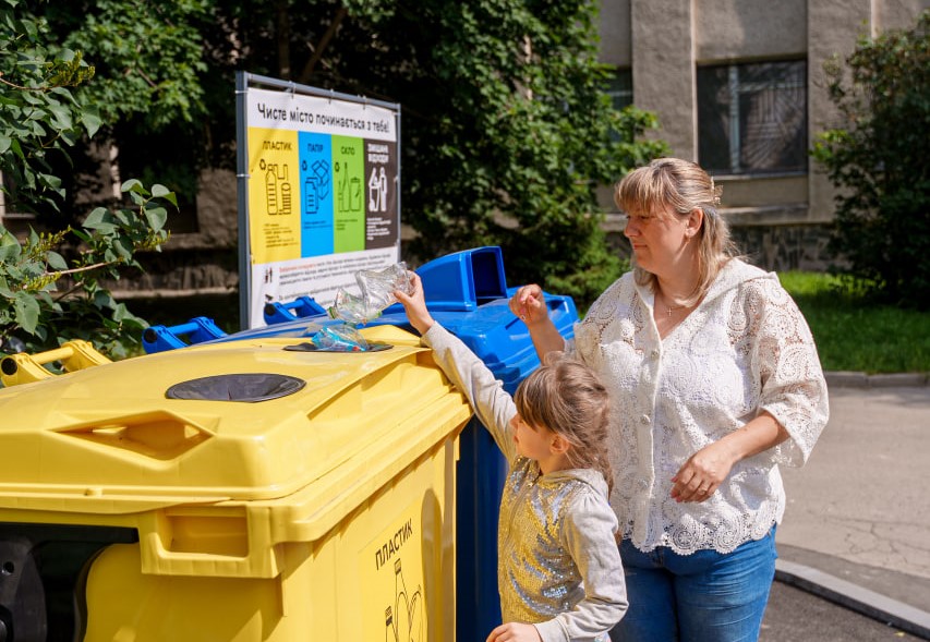 Сортувати, щоб зекономити: вінничани все активніше долучаються до екоруху