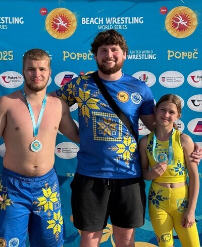 Вінницькі спортсмени повернулись з чемпіонату Європи з пляжної боротьби з медалями