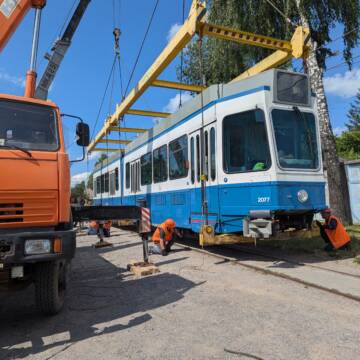 Вінниця отримала черговий трамвай Tram-2000 зі Швейцарії