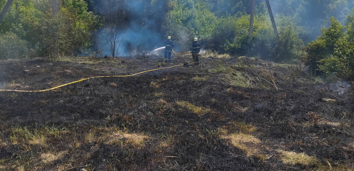 Полум’яна доба: на Вінниччині спалахнуло 13 пожеж
