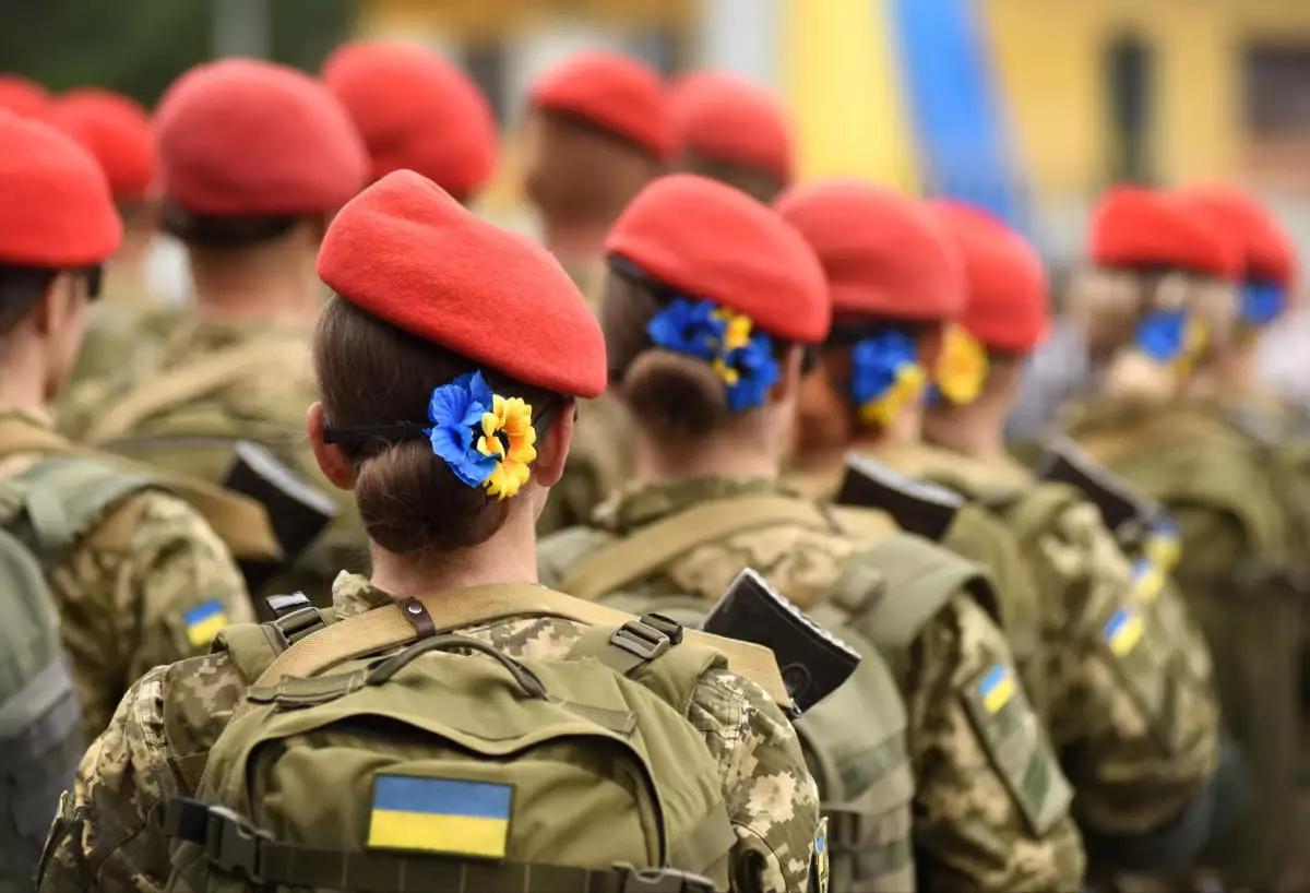 Жінок-медиків братимуть на військовий облік автоматично
