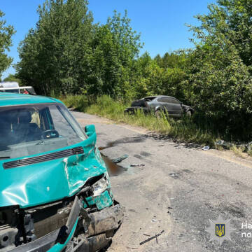 На Вінниччині внаслідок аварії постраждали жінка та дитина
