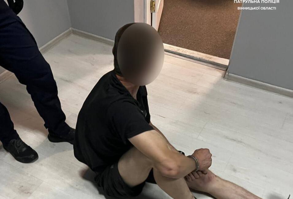 У Вінниці в комендантську годину затримали чоловіка за порушення порядку