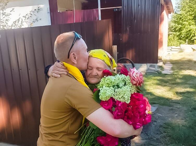 440 днів у полоні: у Хмільницькій громаді зустріли воїна Сергія Кащука