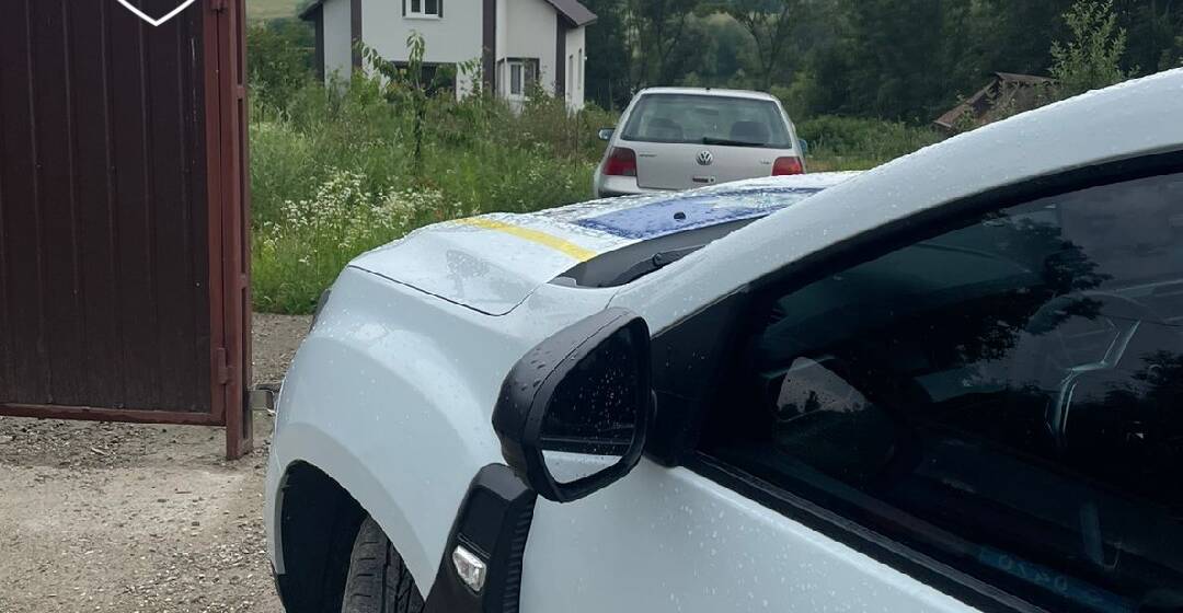 Поліція охорони затримала трьох осіб, які вдерлися до будинку на Вінниччині