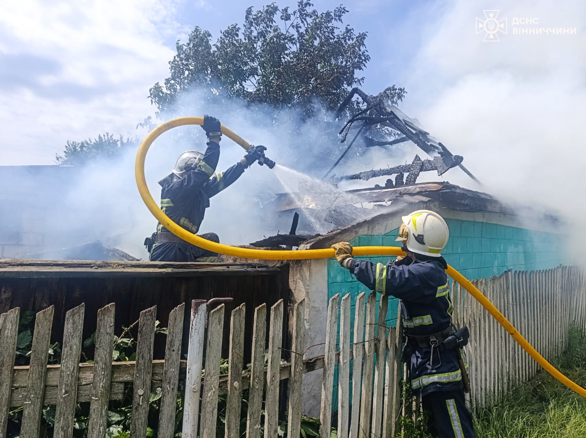 На Вінниччині за добу рятувальники ліквідували 8 пожеж
