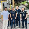 Вінницькі митники першими привітали Усика після його повернення додому