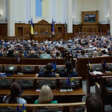 Рада проголосувала за закон про повернення повноважень НАБУ і САП