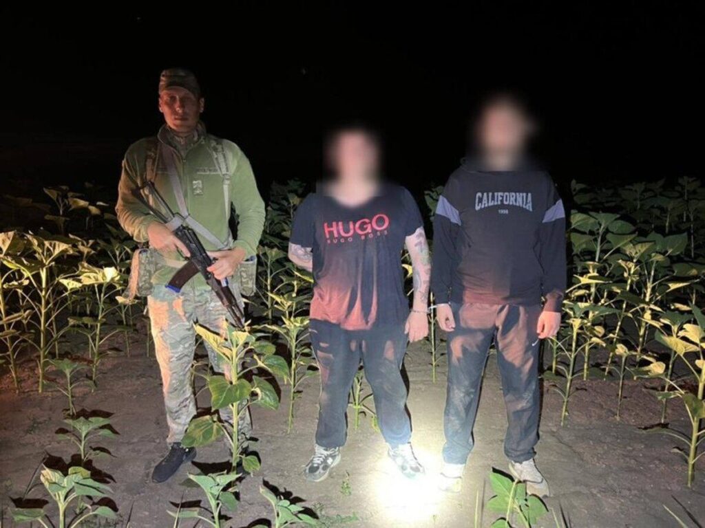 На Вінниччині прикордонники затримали двох порушників, які намагалися перетнути кордон разом із мамою