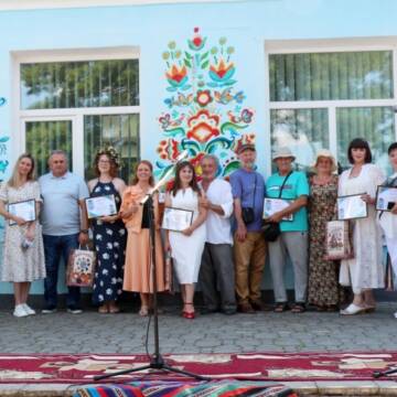 На Вінниччині відбувся симпозіум народного малярства «Мальована хата»