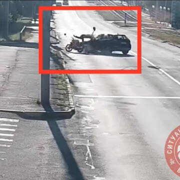ДТП на Келецькій: BMW зіткнувся мотоциклом Suzuki (відео)