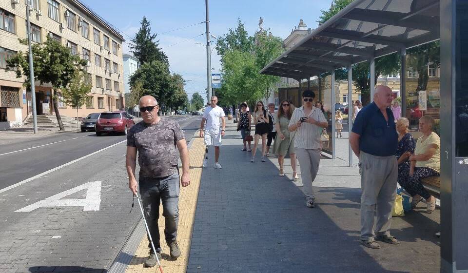 Як ветерани Вінниці оцінили перший міський маршрут міністерського проєкту “Рух без бар’єрів”