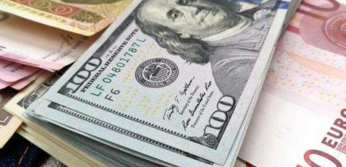 Курс валют на 3 липня: скільки коштують долар, євро і злотий