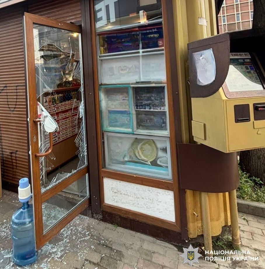 У Вінниці затримали юнака, який пограбував кіоск на понад 19 тисяч гривень