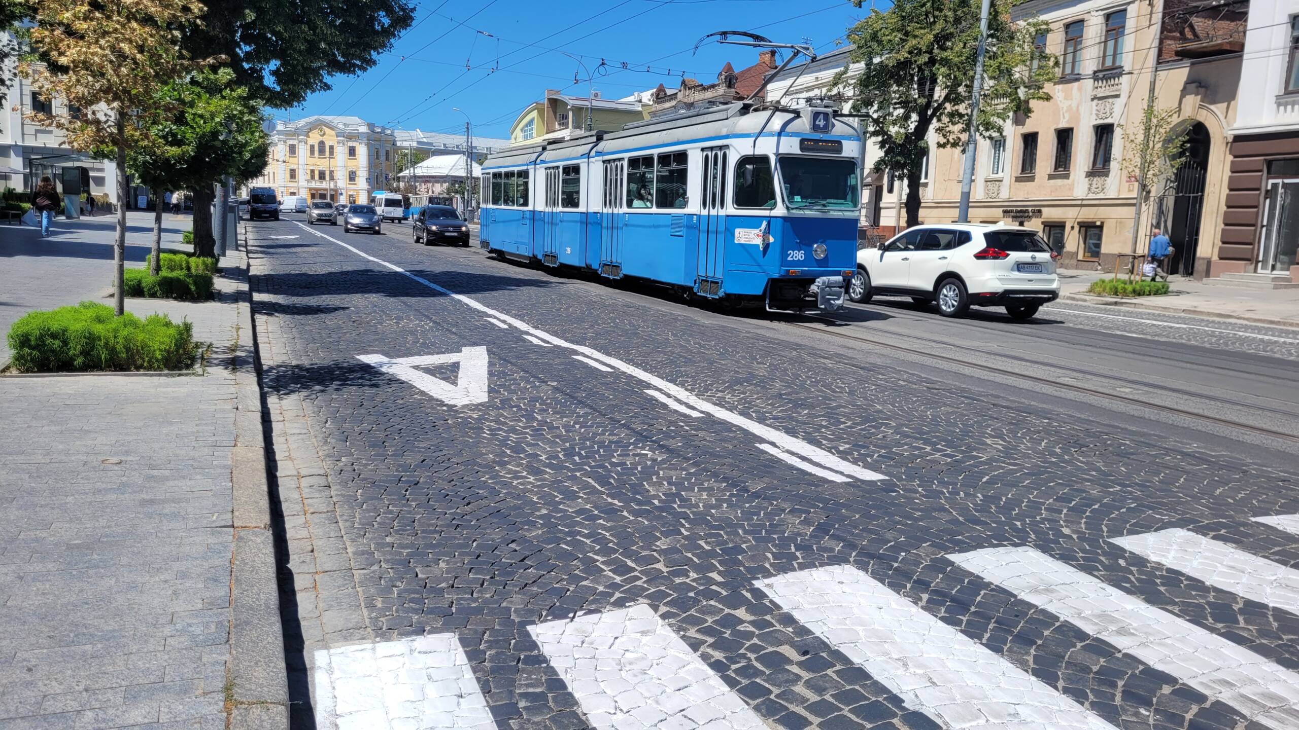 У центрі Вінниці з’явилася нова смуга для тролейбусів і автобусів