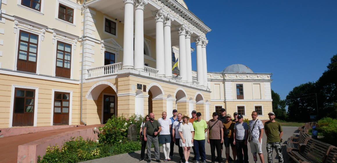На Вінниччині організували культурно-історичну мандрівку для ветеранів