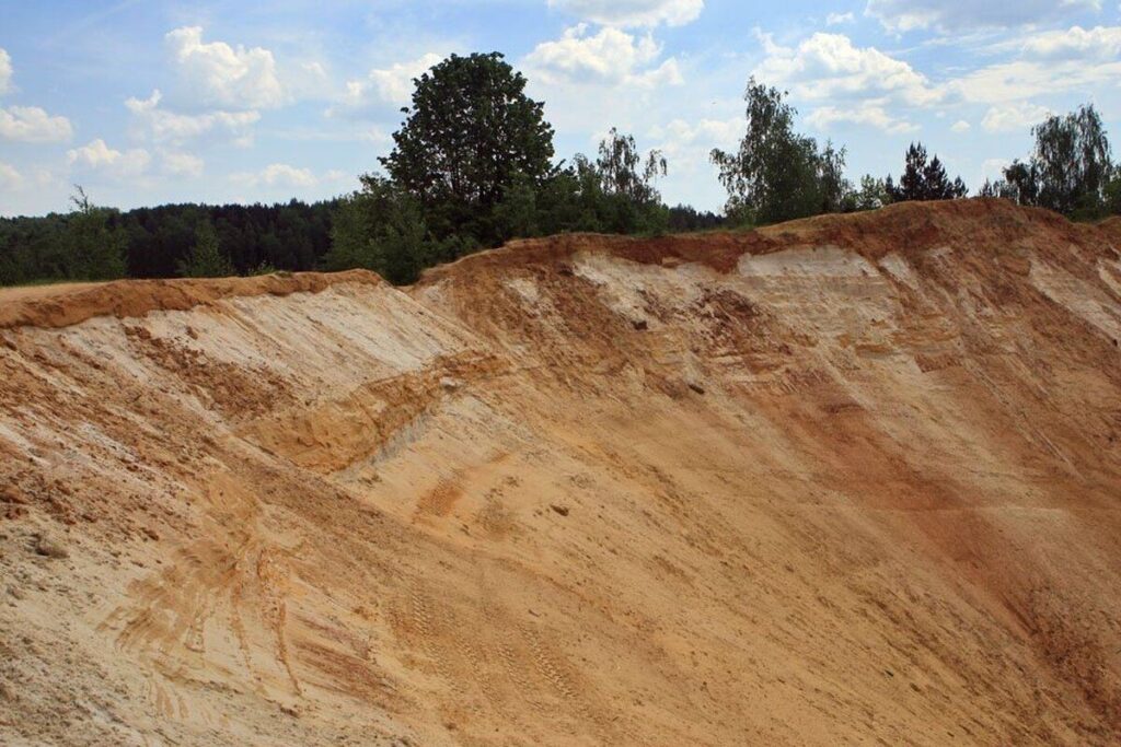 Екологи виявили на Вінниччині ще один незаконний кар’єр
