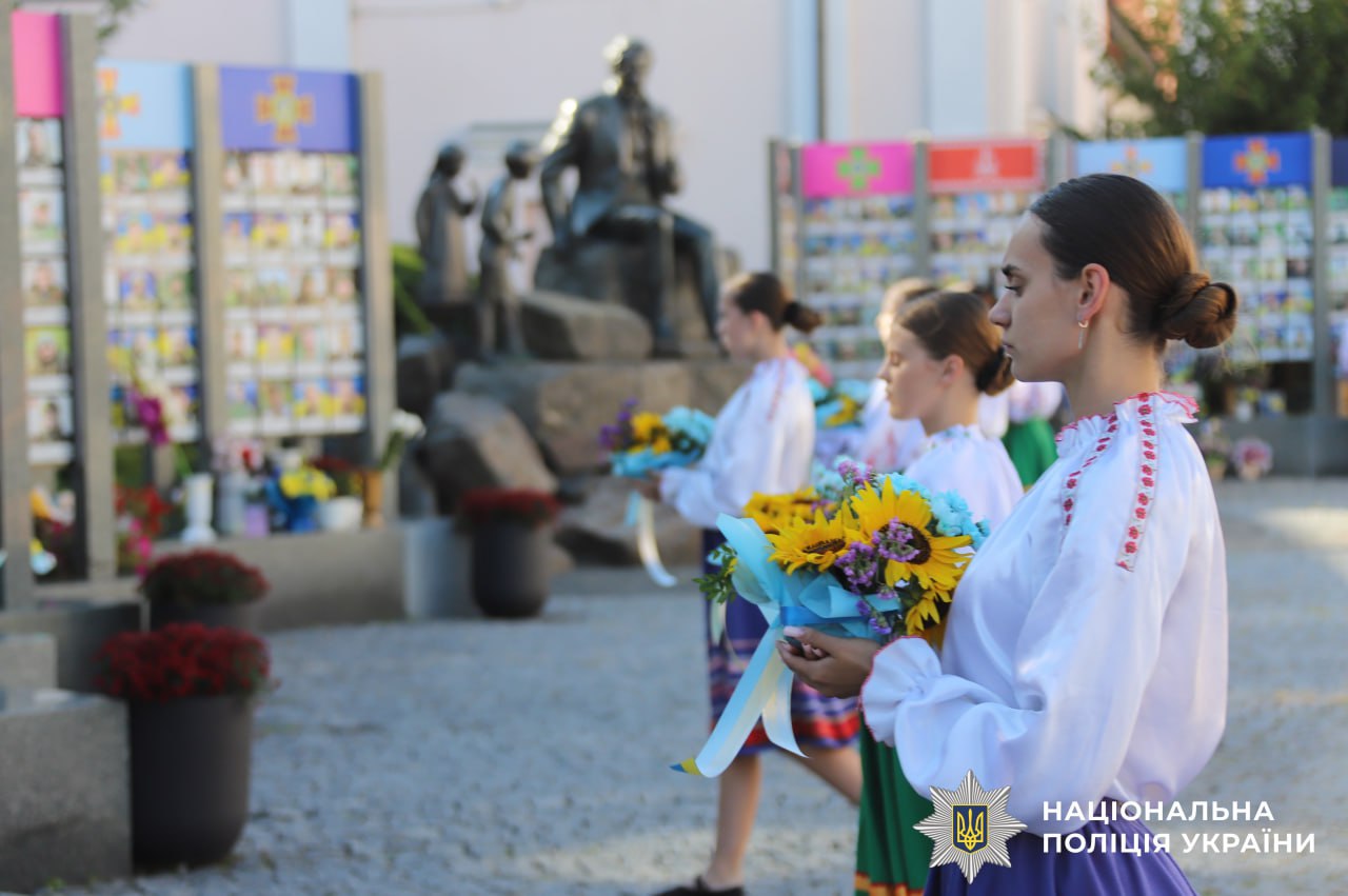 Цнремонія покладання квітів 29 серпня у Вінниці