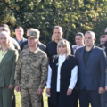 На Замковій горі відбулася церемонія урочистого підняття національного стяга