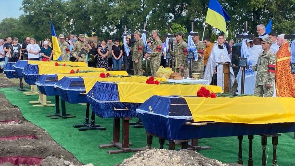Поховання невідомих Захисників у Малих Крушлинцях на Вінниччині