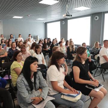На Вінниччині підготували ще 75 асистентів дитини для інклюзивного навчання