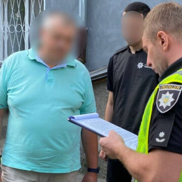 Завідувача кафедри одного з університетів Вінниці затримали на хабарі